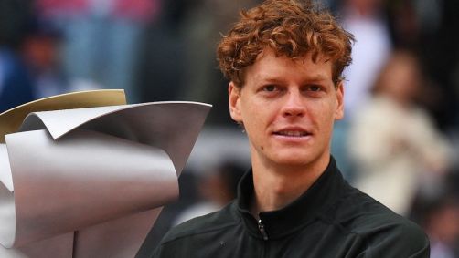Jannik Sinner celebra a conquista do Madrid Open