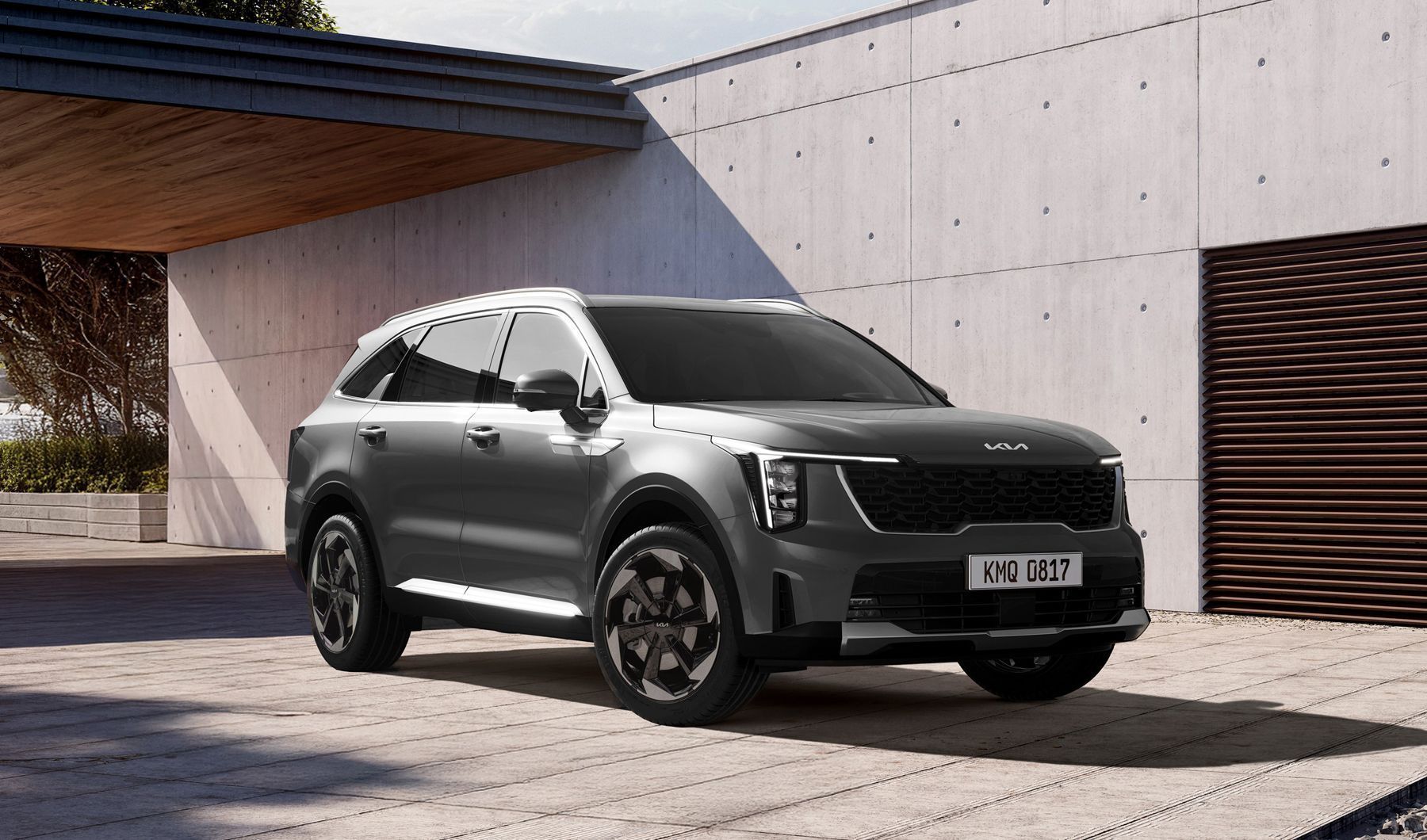 Kia Sorento 4x4 emplacou apenas 32 unidades até abril de 2026