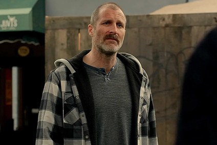 Ator era conhecido por participar de produções como “Supernatural”, “Arrow”, e “Virgin River”