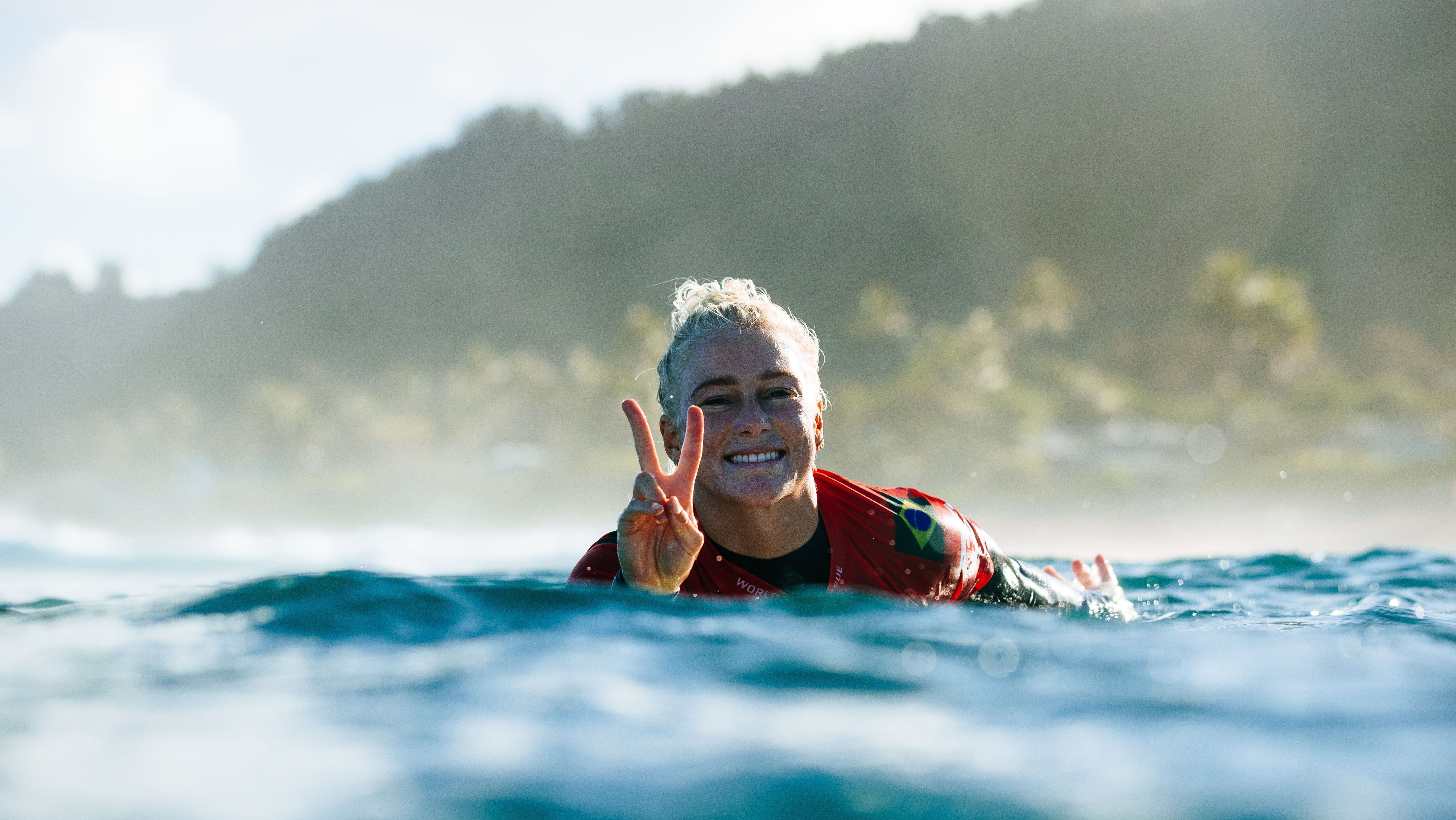 Tati Weston-Webb está de volta ao Circuito Mundial da WSL