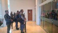 Estudantes ocupam reitoria da USP; instituição cita 'escalada de violência'