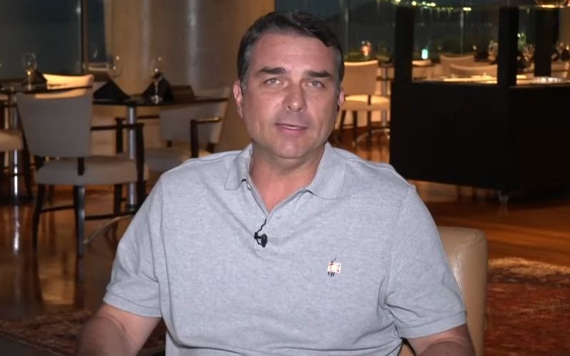 À CNN, Flávio diz “não ter problema de conversar com EUA ou China”