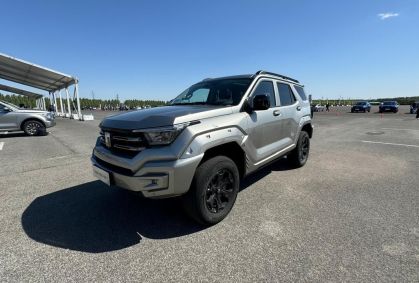 GWM vai posicionar Tank 400 no calcanhar da BYD Atto 8 e Denza B5