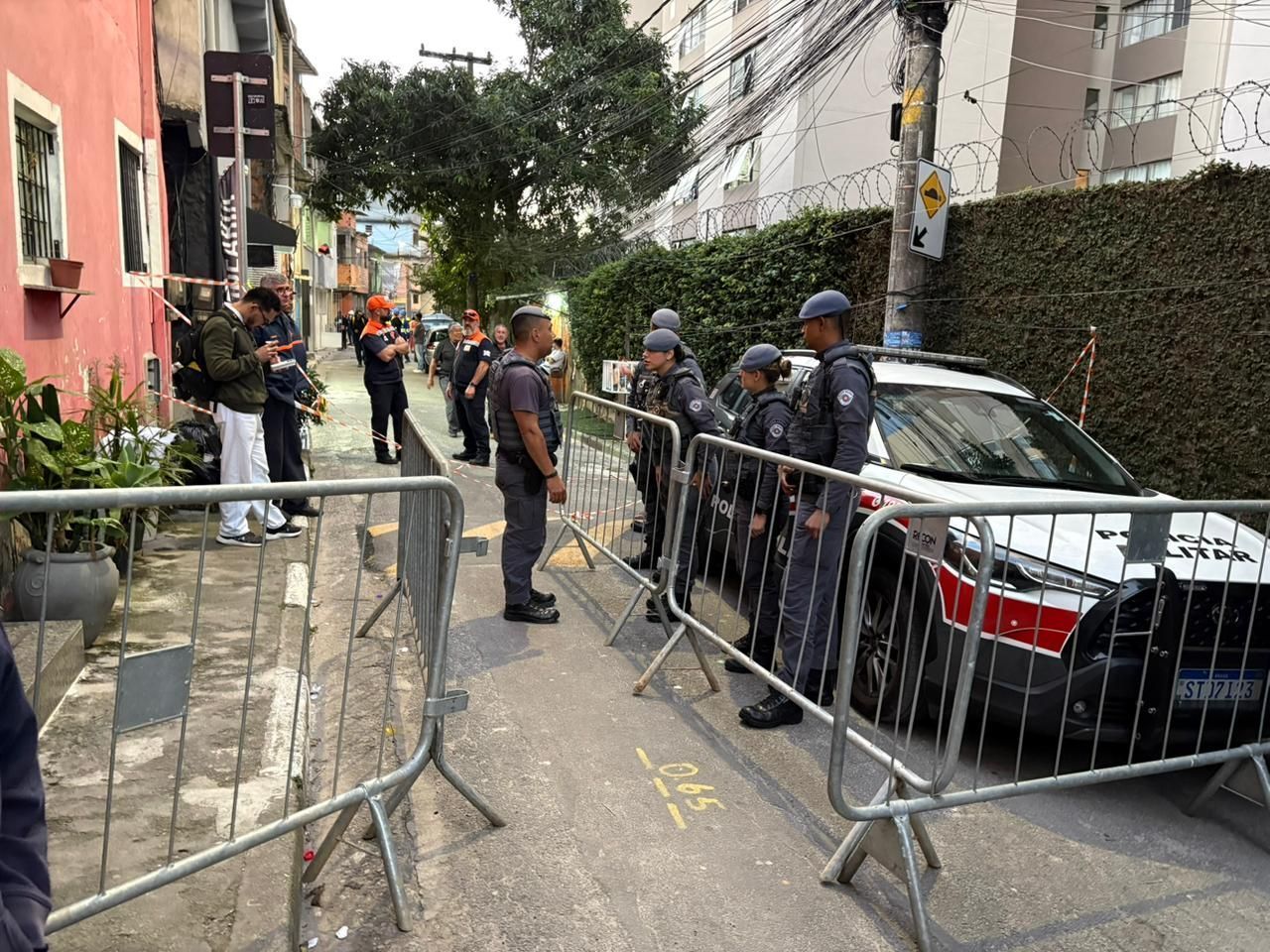 Após novo cheiro de gás, local de explosão em São Paulo é isolado • Guilherme Rajão/CNN