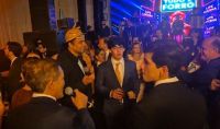 Gusttavo Lima, Jorge Aragão e Luxemburgo agitam festa de posse de Kassio