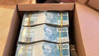 PF encontra cerca de R$ 500 mil em dinheiro com policial investigado