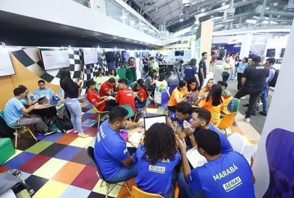 Feira da indústria aposta em experiências imersivas para jovens em Belém