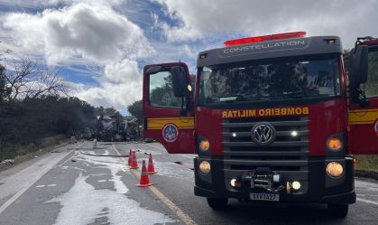 ACIDENTE ÔNIBUS CARRETA