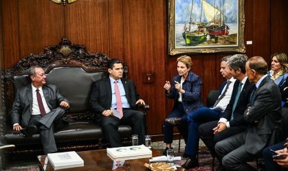 Davi Alcolumbre (Republicanos-AP) em encontro com empresários