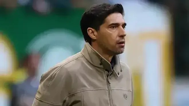 Abel Ferreira critica "futebol doente" após avanço do Palmeiras na Liberta