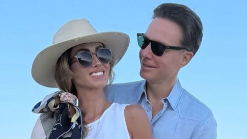 Após acidente, Anahí ganha declaração de amor do marido Manuel Velasco Coello