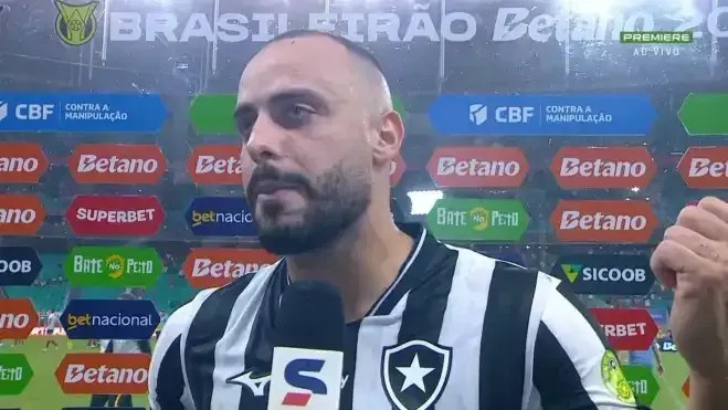 Atacante do Botafogo dispara contra árbitro após revés e critica Fonte Nova