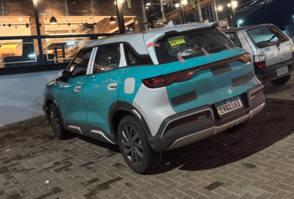 BYD confirma Atto 2 híbrido flex para o próximo dia 9 de junho
