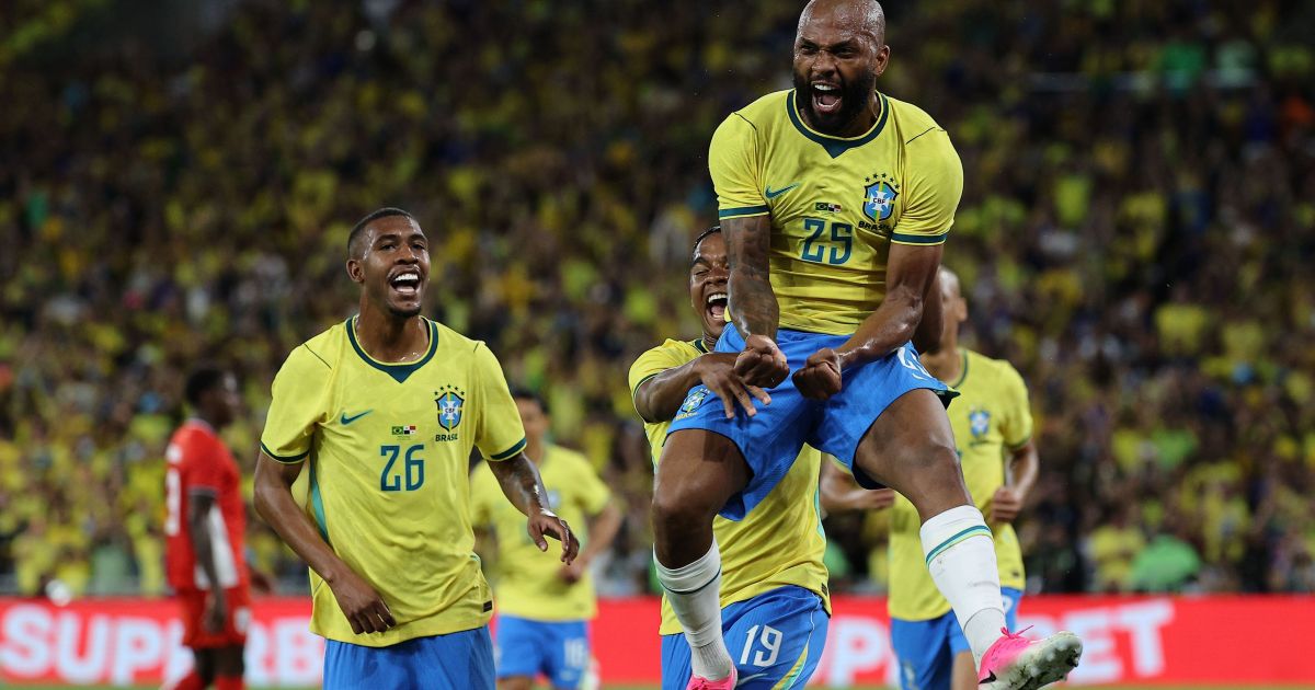 Em noite de golaços, Brasil atropela Panamá em amistoso antes da Copa