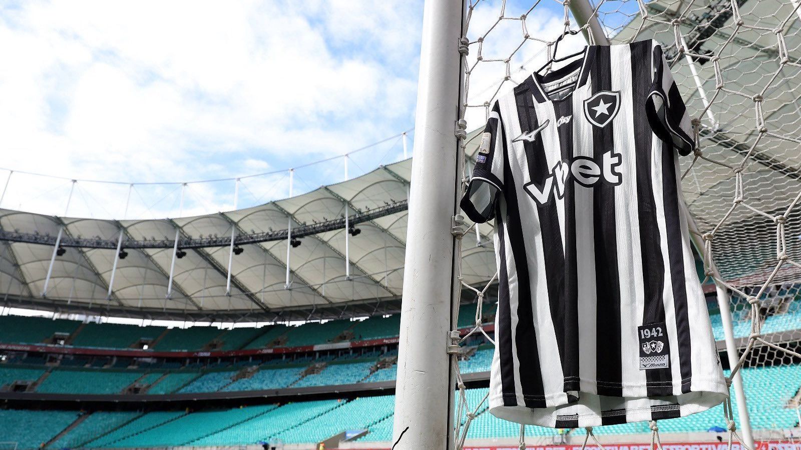 Camisa do Botafogo na Arena Fonte Nova