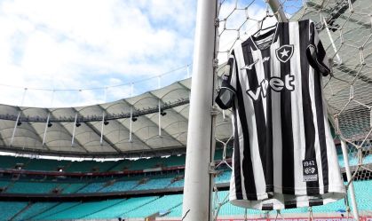 Camisa do Botafogo na Arena Fonte Nova