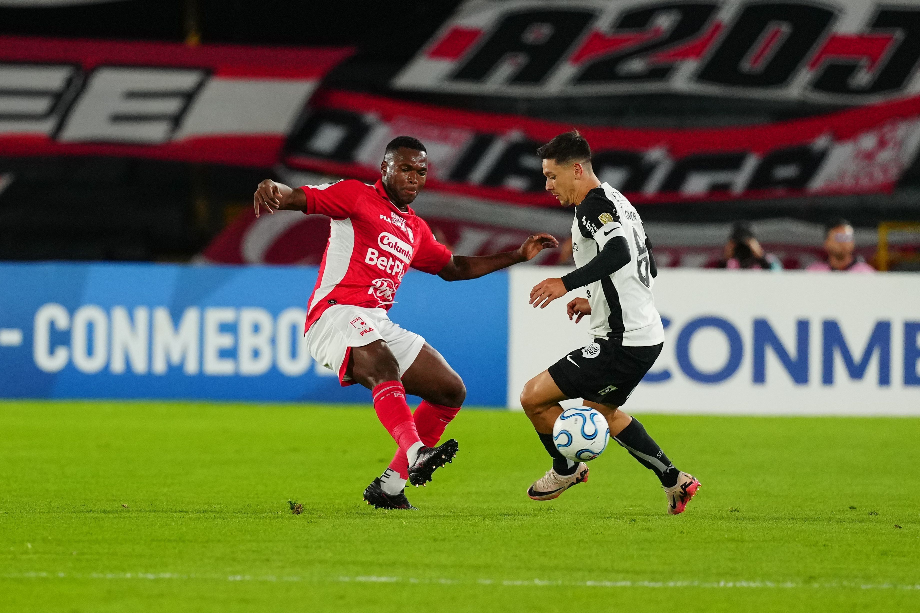 Santa Fe e Corinthians, pela Libertadores