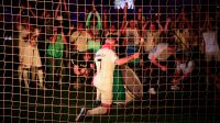 Cristiano Ronaldo agita torcida com tambor após título do Al-Nassr