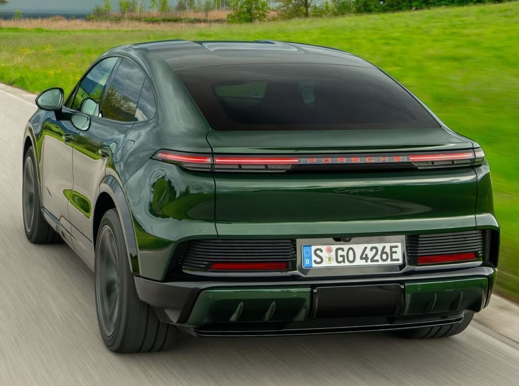 Cayenne elétrico cupê • Divulgação