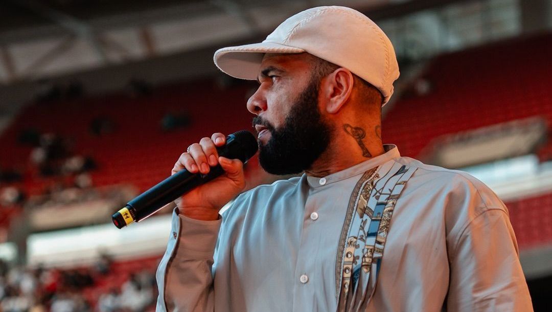 Daniel Alves foi um dos destaques do "The Change", evento evangélico para cerca de 35 mil pessoas em Madri