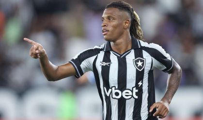 Danilo comemora o gol da vitória do Botafogo sobre o Racing na Copa Sul-Americana