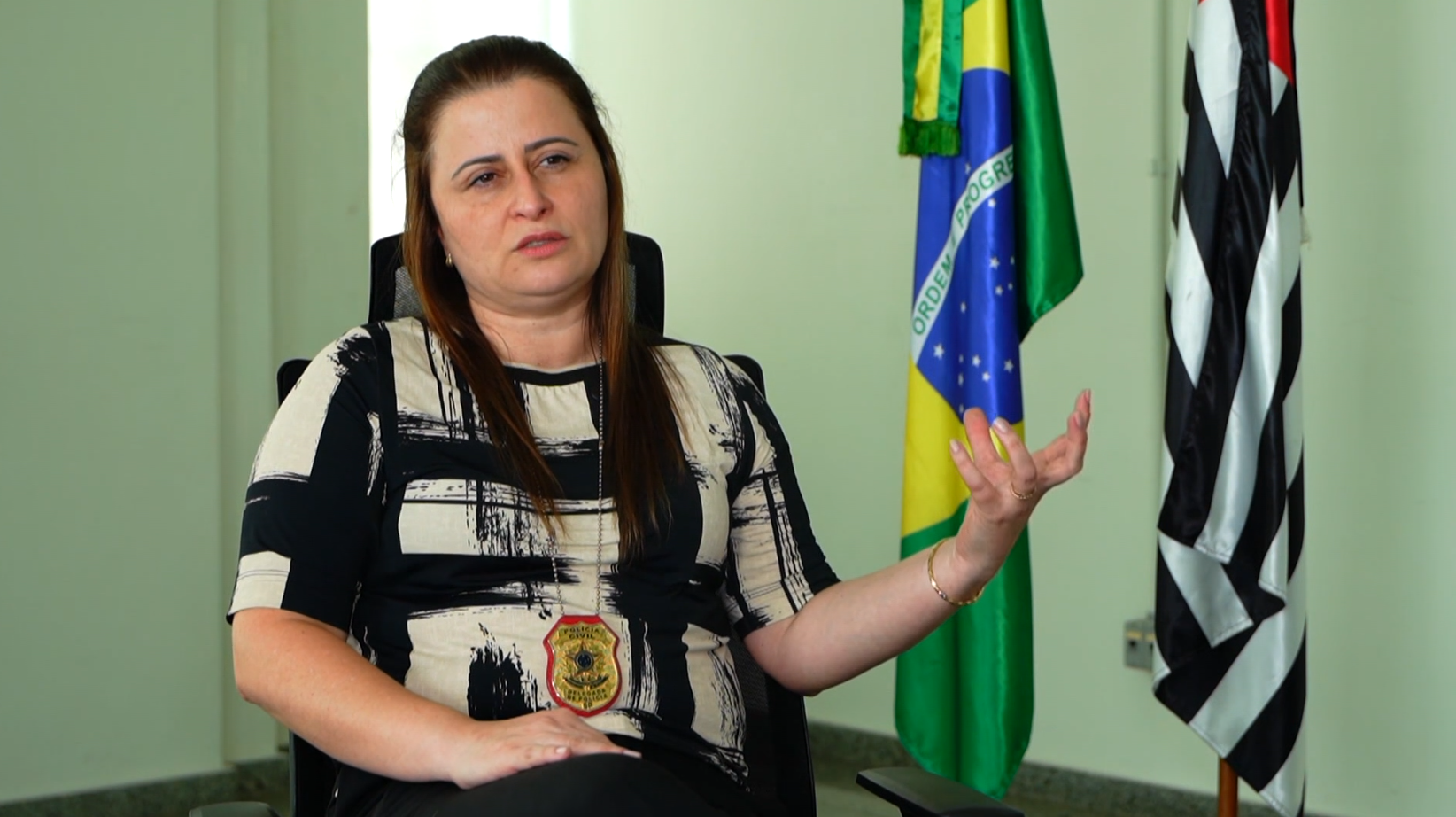 Delegada Lisandrea Salvariego Colabuono, chefe do Núcleo de Observação e Análise Digital (Noad) da Polícia Civil de São Paulo • CNN