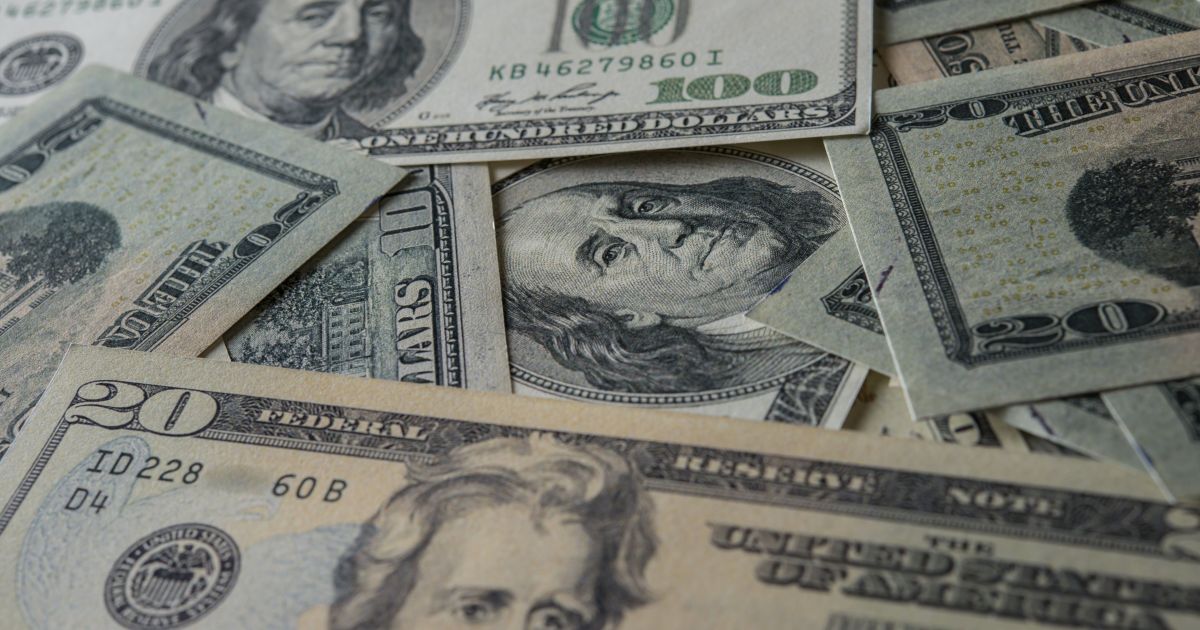 Variação do dólar: como impacta nas finanças?