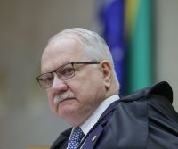 Fachin reage a ataques ao STF e alerta para “arbítrio”