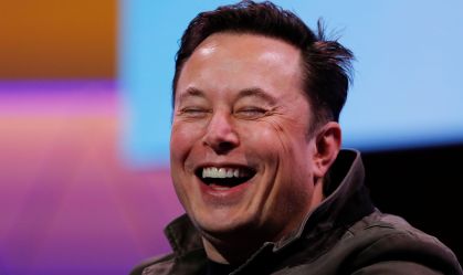 Elon Musk pode se tornar primeiro trilionário da história com IPO da SpaceX