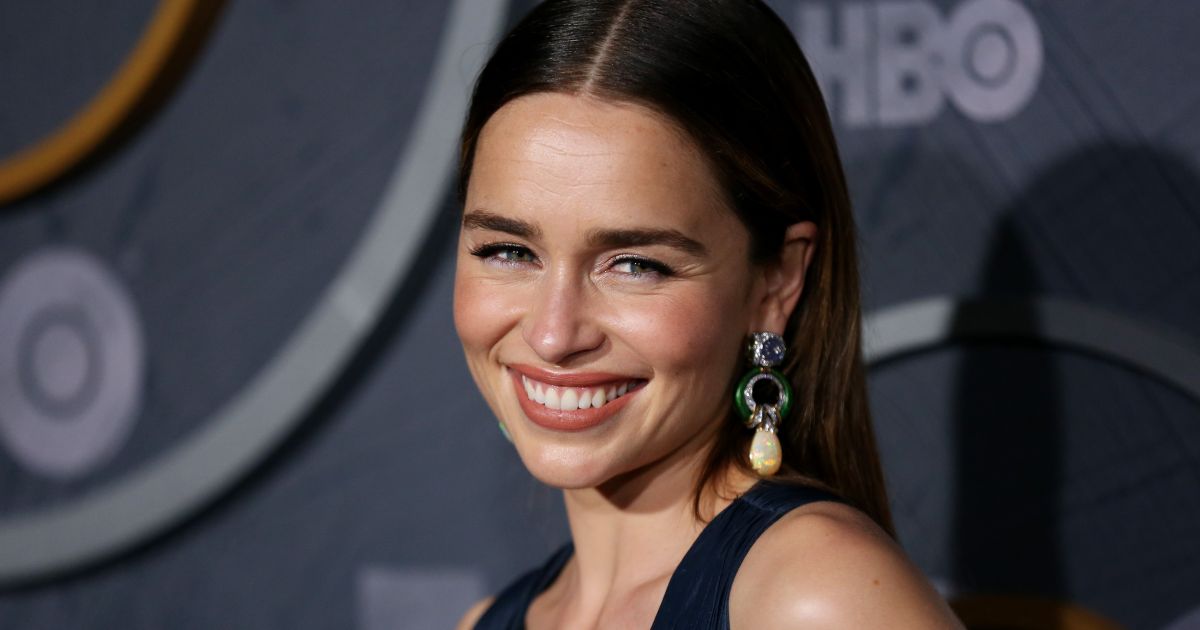 Atriz de “Game of Thrones” diz que congelou óvulos aos 35 anos