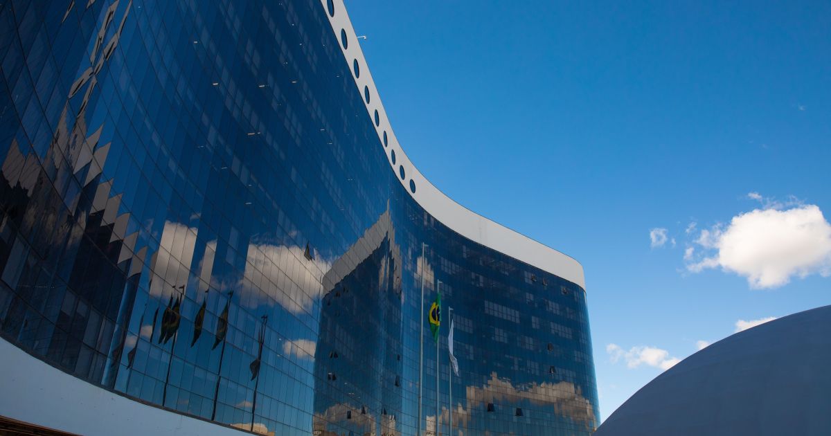 Pré-candidatos já podem fazer “vaquinha” para eleições de 2026