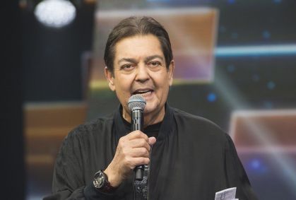 Equipe de Faustão atualiza estado do apresentador, que segue internado