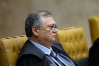 Dino prevê criminalização de novos penduricalhos