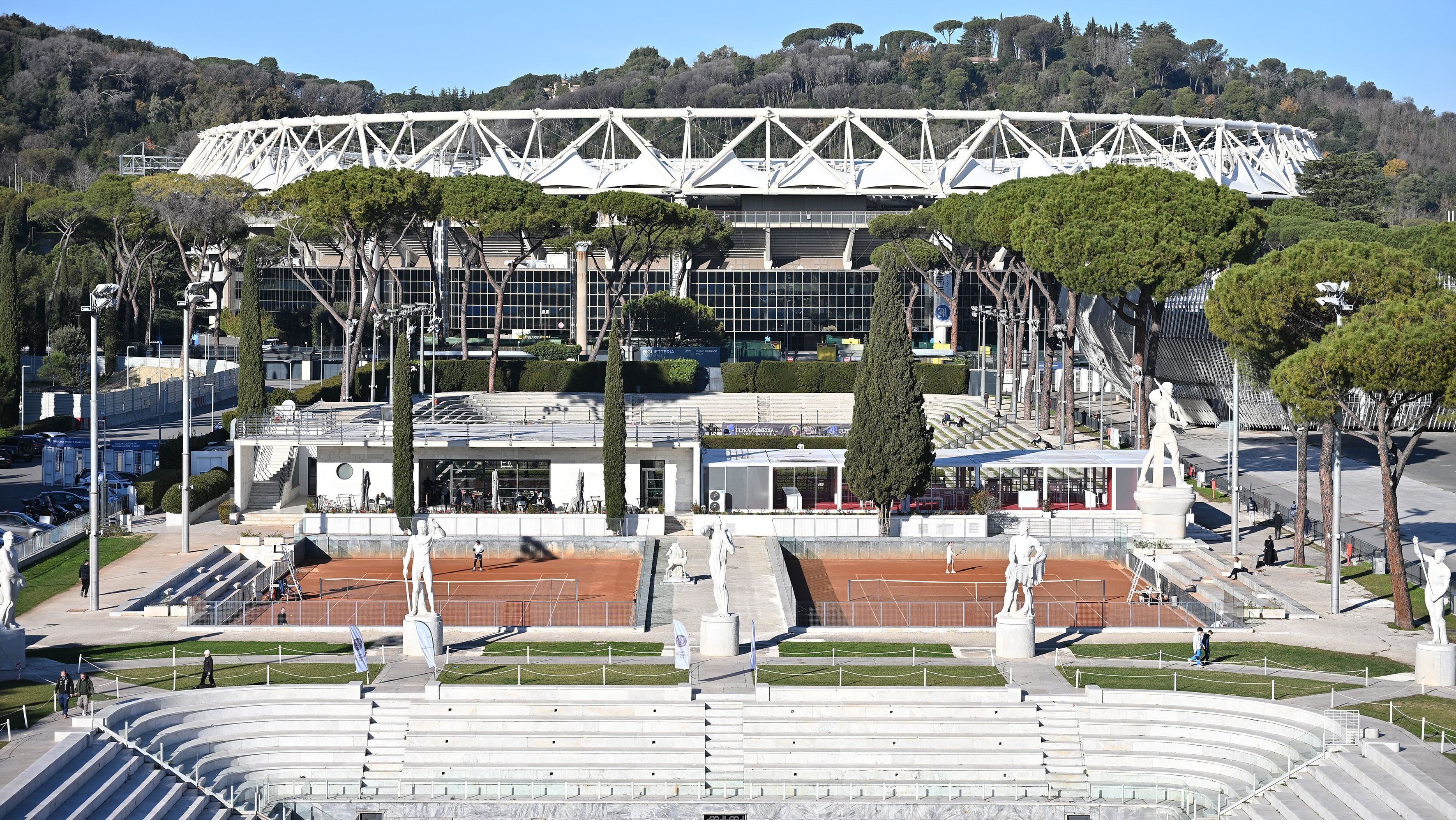 Distância das quadras de tênis do Aberto de Roma para o Estádio Olímpico de Roma (ao fundo)