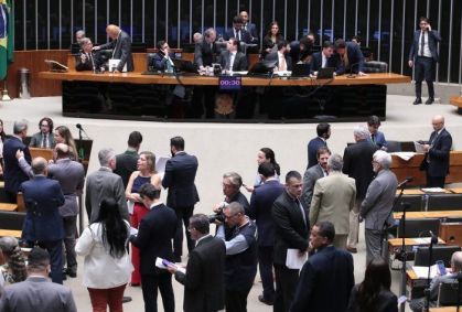 Waack: Interesse eleitoral trava debate sério sobre trabalho