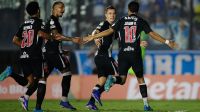 Vasco leva susto, mas elimina Paysandu e vai às oitavas da Copa do Brasil