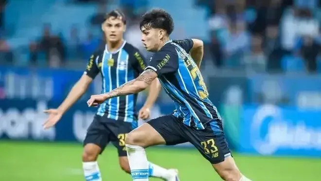 Grêmio empatou em 2 a 2 com o Torque em Porto Alegre