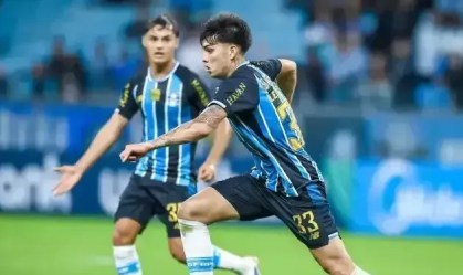 Grêmio empatou em 2 a 2 com o Torque em Porto Alegre