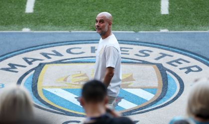 Guardiola se despediu do Manchester City neste domingo (24)