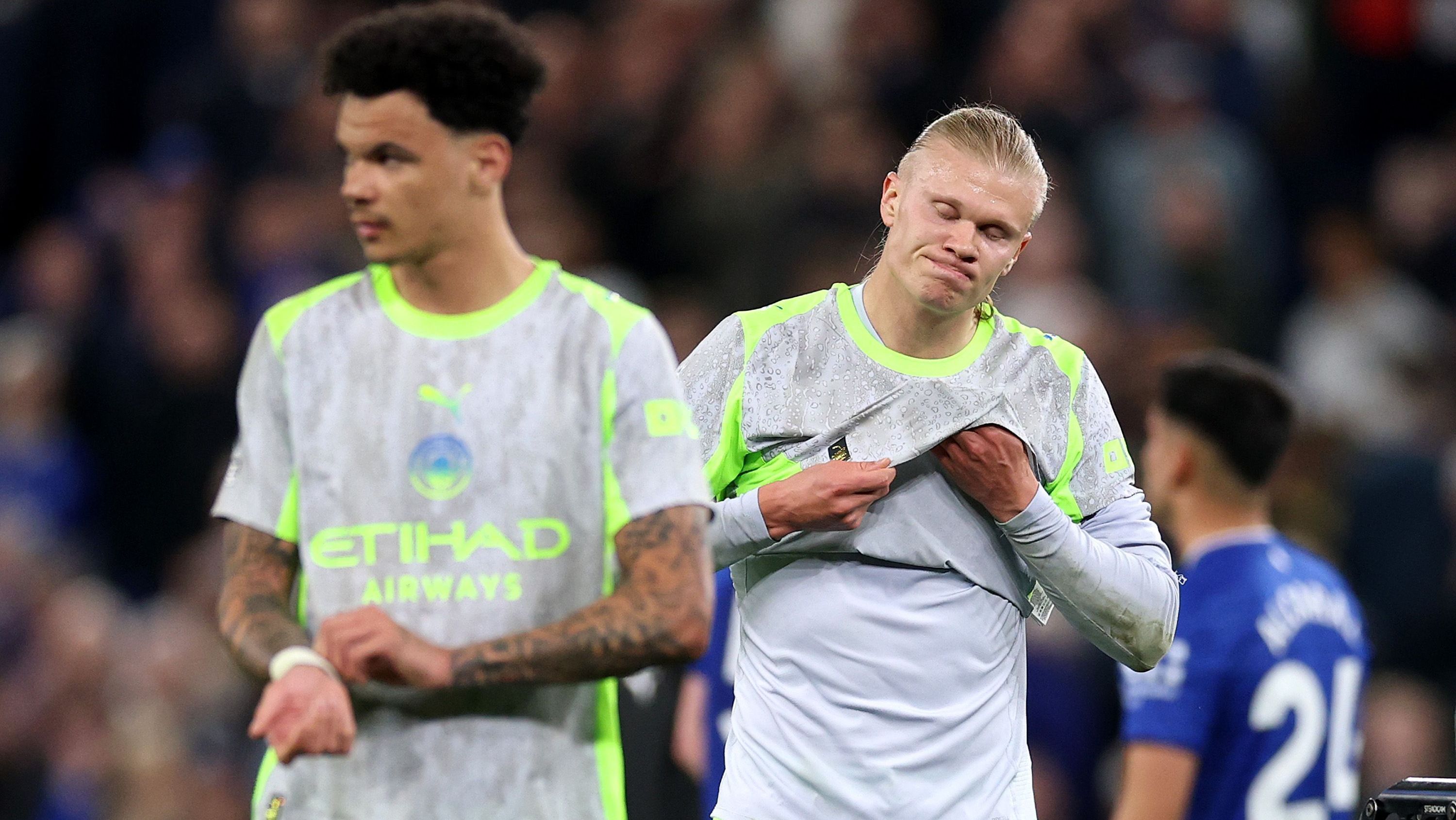 Haaland faz cara de decepção após o empate entre Everton e Manchester City
