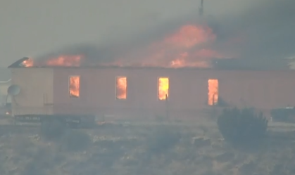 Incêndio destrói casas em Amarillo, no Texas