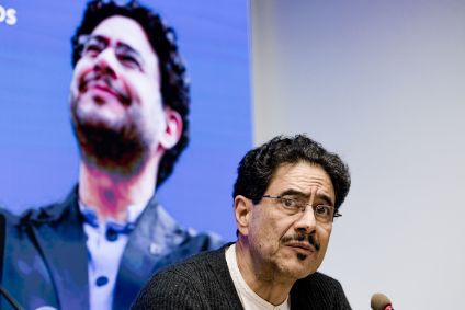 O candidato à Presidência da Colômbia, Iván Cepeda Castro, concede uma entrevista coletiva na sede da UGT, em 7 de janeiro de 2026, em Madri, Espanha.