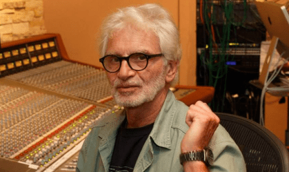 Jack Douglas produziu álbuns famosos de bandas como Aerosmith e artistas como John Lennon e Alice Cooper