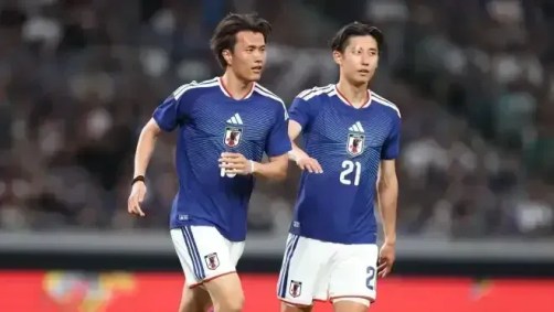 Japão vence Islândia em amistoso preparatório para a Copa do Mundo