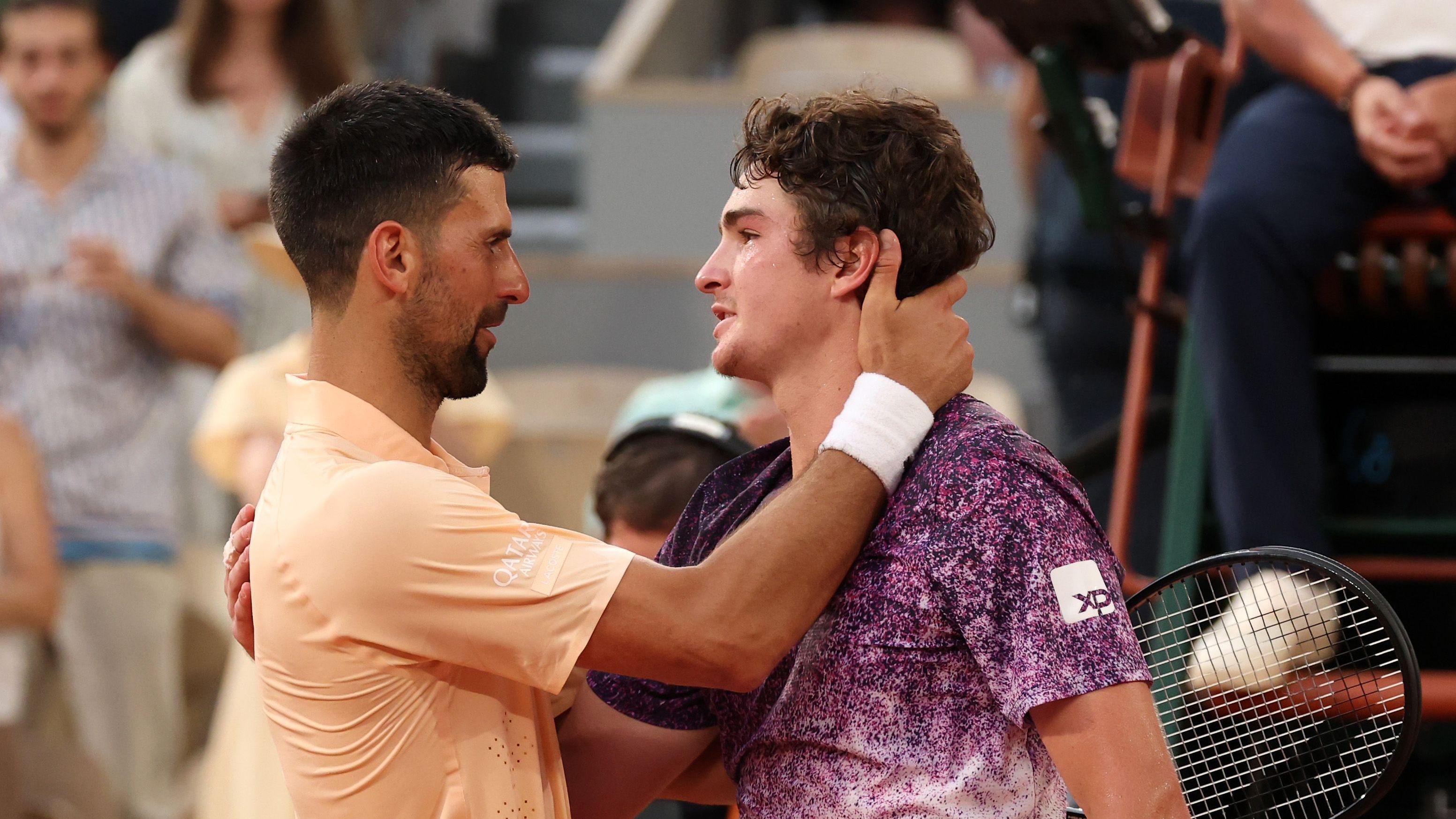 João Fonseca e Novak Djokovic