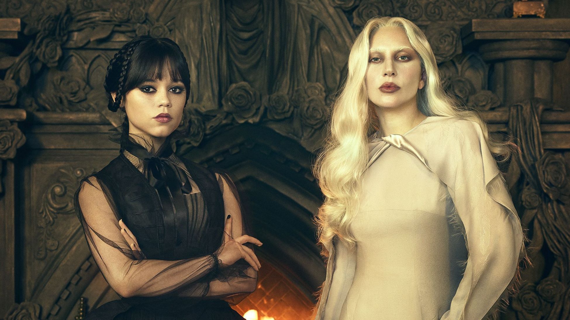 Rosaline Rotwood (Lady Gaga) e Wandinha (Jenna Ortega) em "Wandinha"