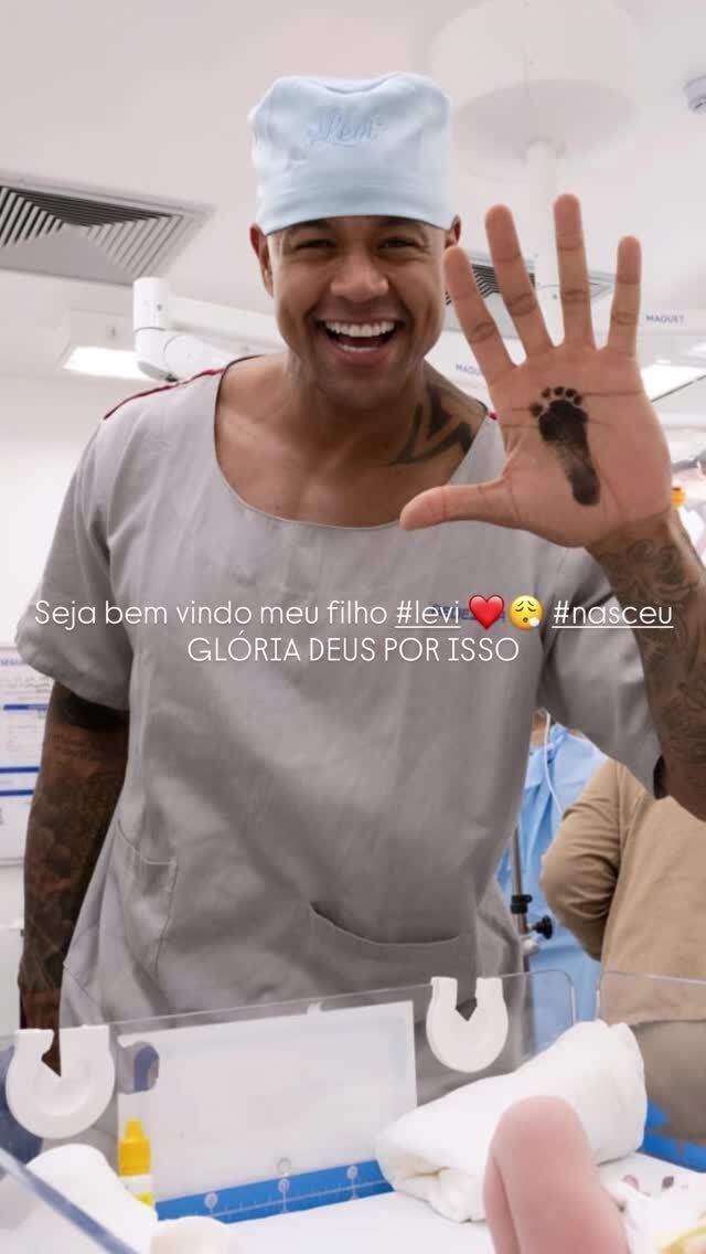 Nasce filho de Léo Santana e Lore Improta • Instagram / Leo Santana