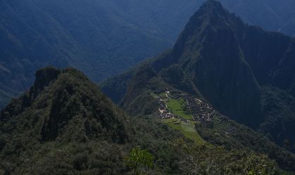 Vista da antiga cidade inca de Machu Picchu a partir do topo da montanha de Machu Picchu, em 20 de abril de 2022. Um turista australiano morreu após cair em um desfiladeiro enquanto fazia a trilha inca para Machu Picchu, no Peru.