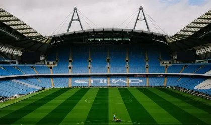 Imagem de destaque do post: Manchester City homenageará Guardiola com estátua e nome em setor do estádio