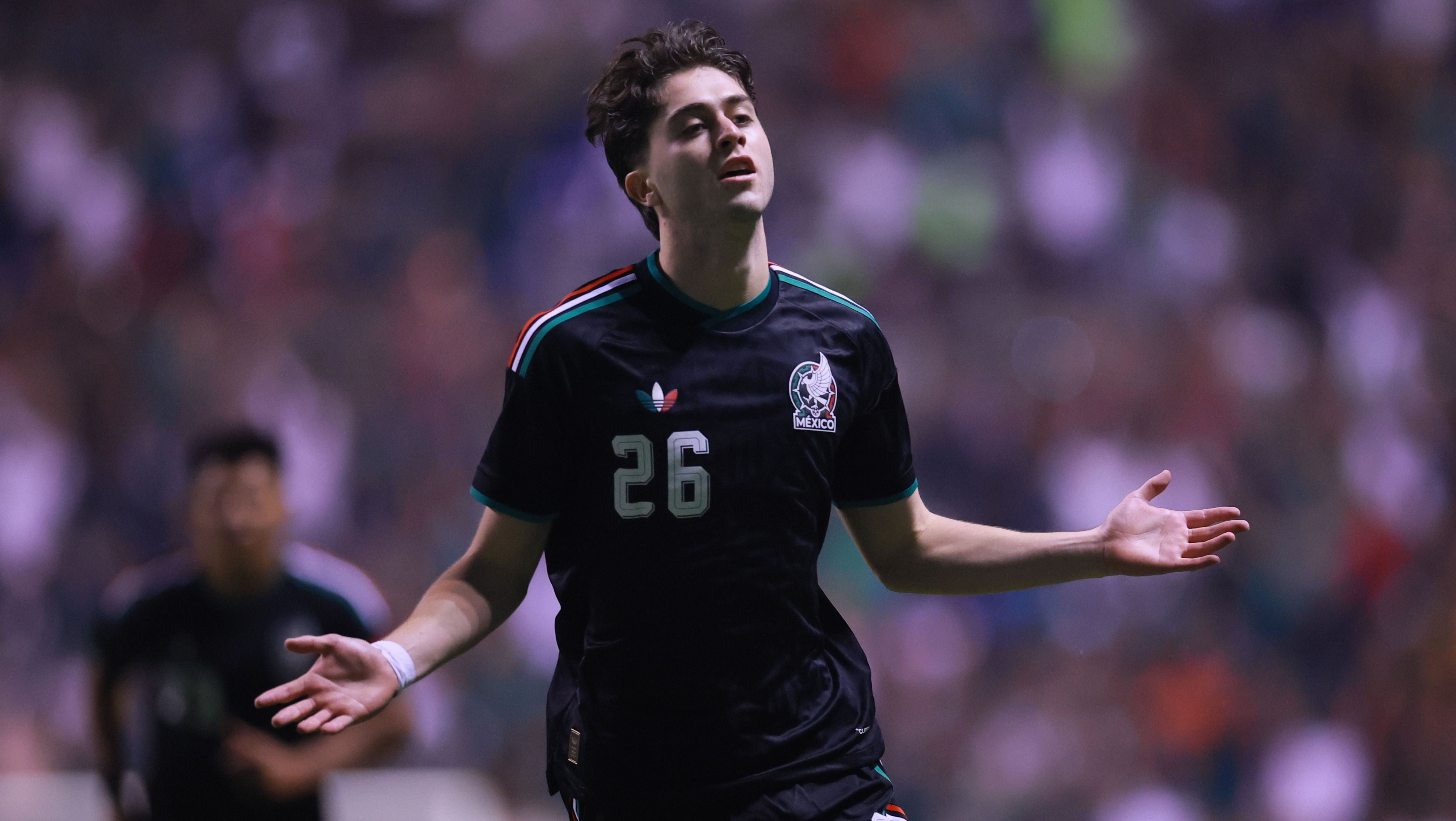 Brian Gutiérrez celebrando o gol marcado amistoso entre México e Gana, válido pela preparação para a Copa do Mundo de 2026